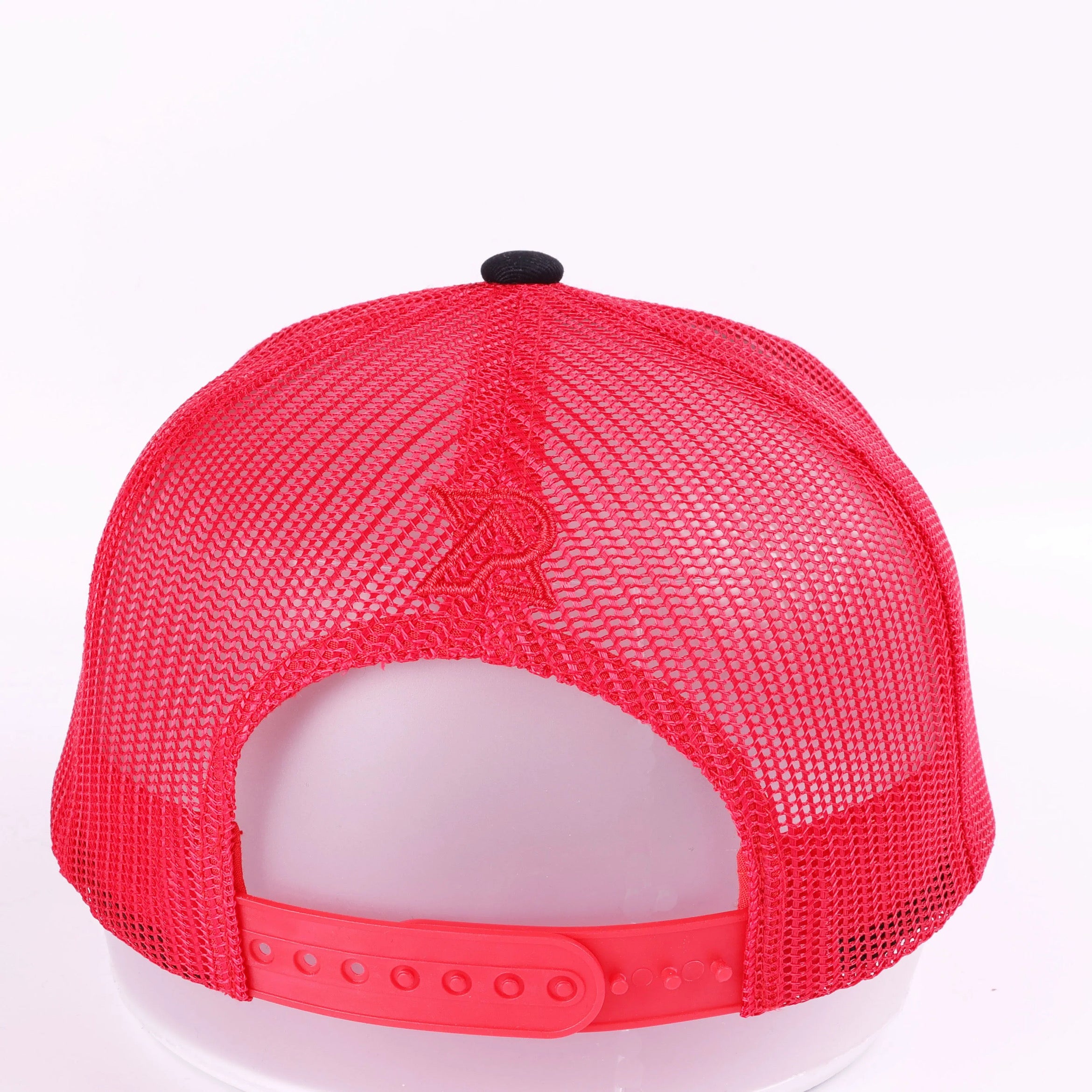 AR Logo Tucker Cap black/red colour